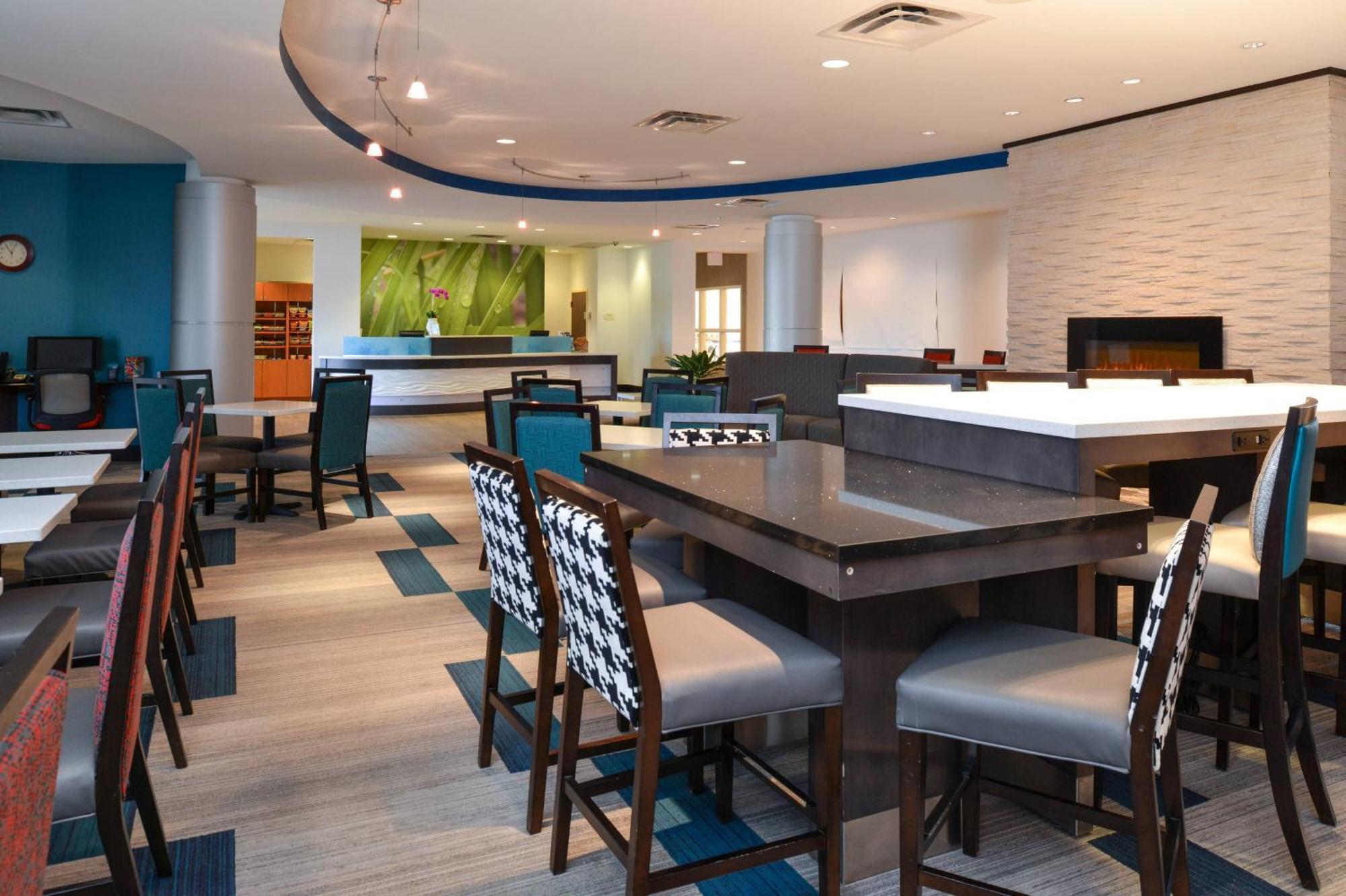Springhill Suites By Marriott Oklahoma City Airport Экстерьер фото